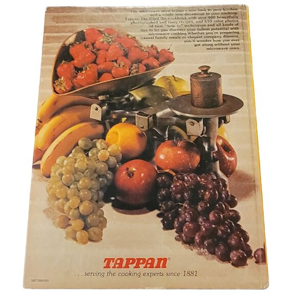 Vintage 70s Cookbook Lot Pillsbury Recipe Cook Book Kitchen Retro Home Decor Fun - Picture 8 of 16